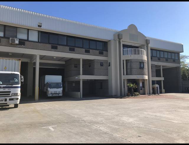 2,651M² FACTORY TO LET IN EPPING INDUSTRIAL